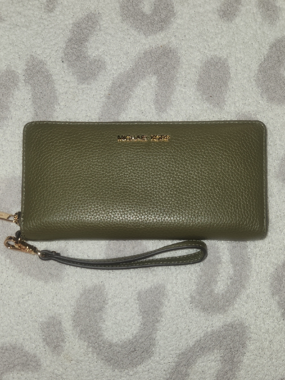 Michael Kors Olive Green Pebbled Leather Zip Wallet with Wristlet
